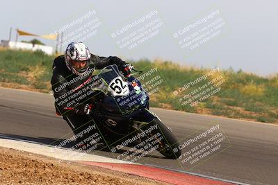 media/Apr-30-2023-CRA (Sun) [[020fcf5d43]]/Race 14-400 Expert-Amateur Superbike/